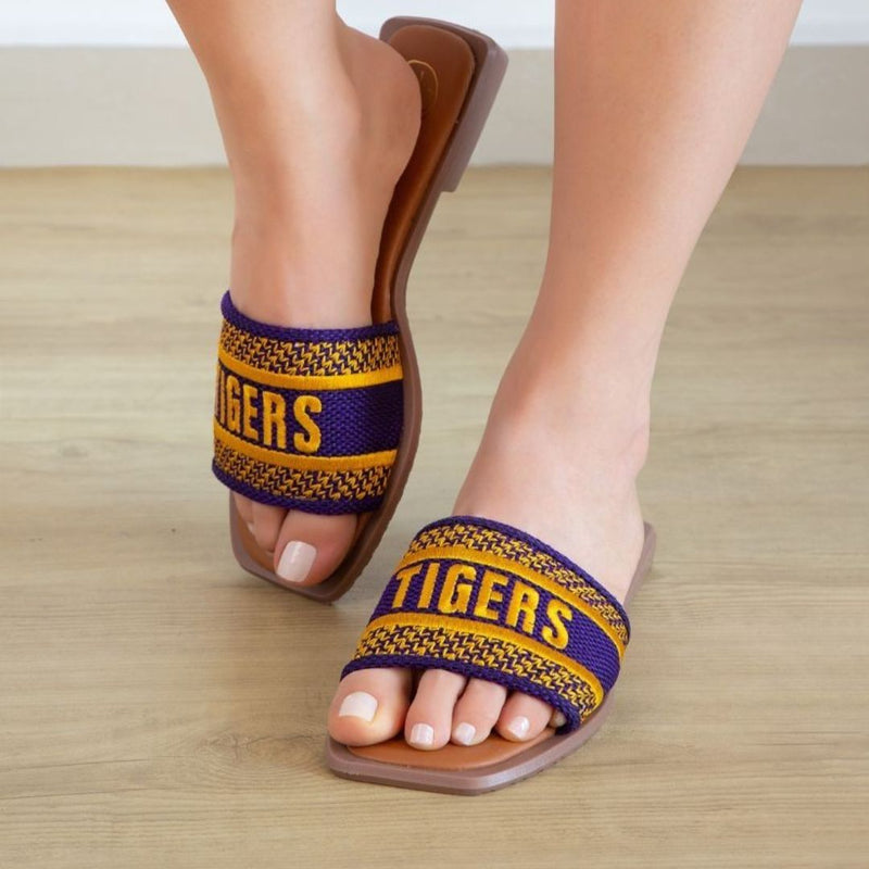 Bobbie sandals Embroidered Tigers