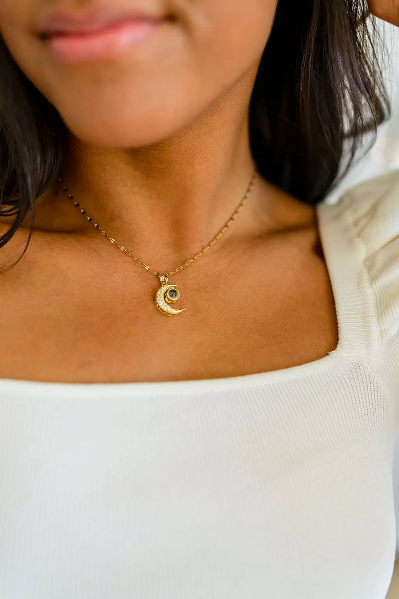 Crescent Moon Necklace - Kayes Boutique