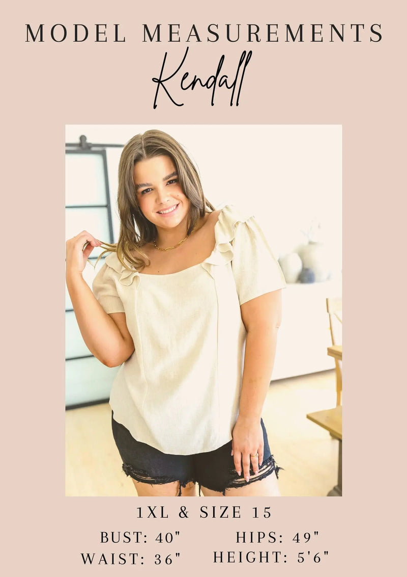 Everyday Scoop Neck Short Sleeve Top in White - Kayes Boutique