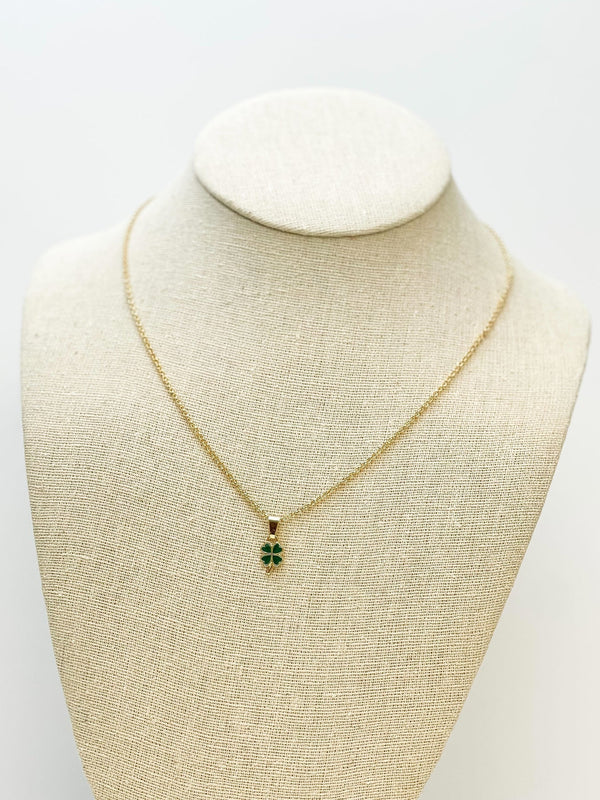 PREORDER: Simple Clover Pendant Necklace - Kayes Boutique